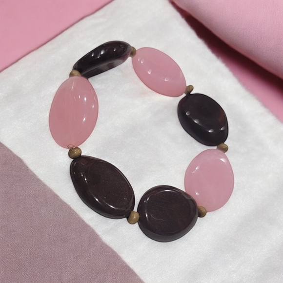Jewelry - Pink and black stretch bracelet